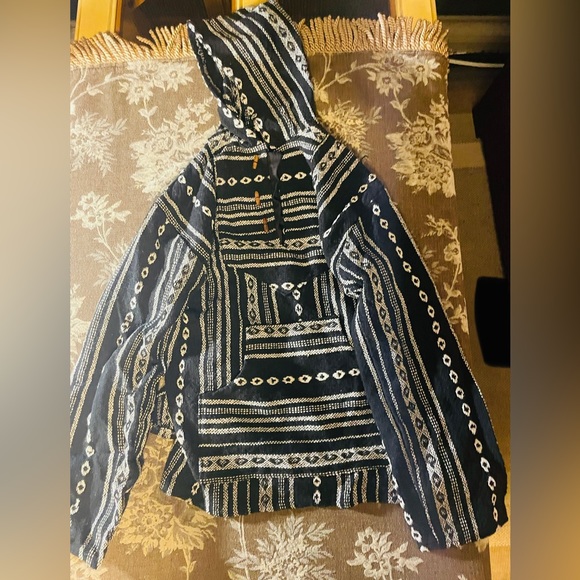 Jackets & Blazers - Boho Unisex Black And White Aztec Design Jacket Size Medium